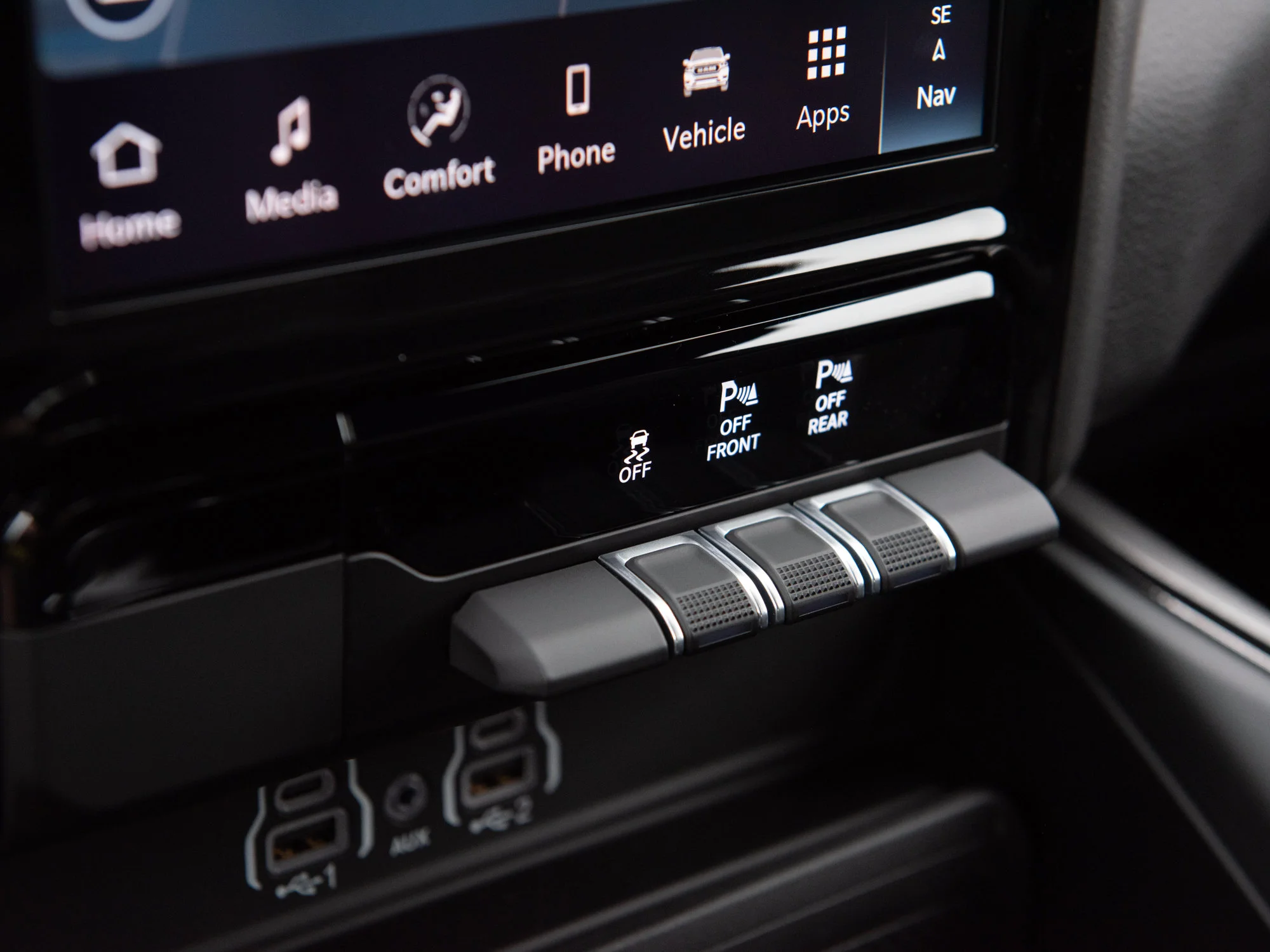 New 2026 Black RAM Sport* image 24