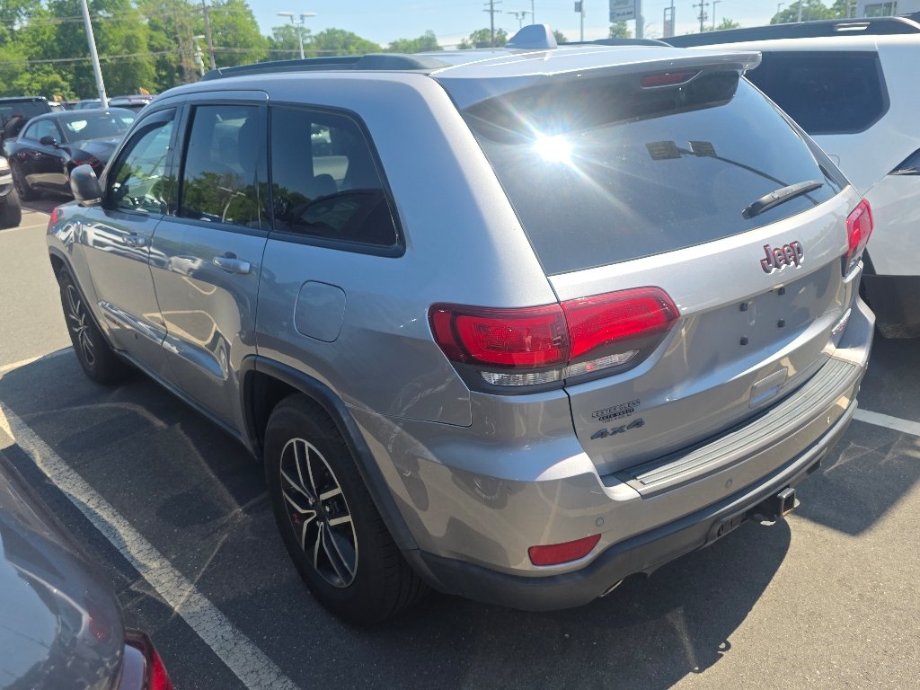 Used 2021 Billet Silver Metallic Clear Coat Jeep Trailhawk image 6