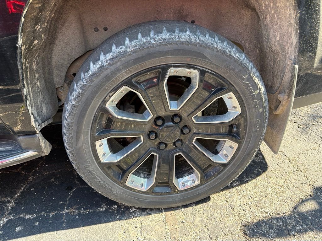 Used 2019 Black GMC SLT image 10