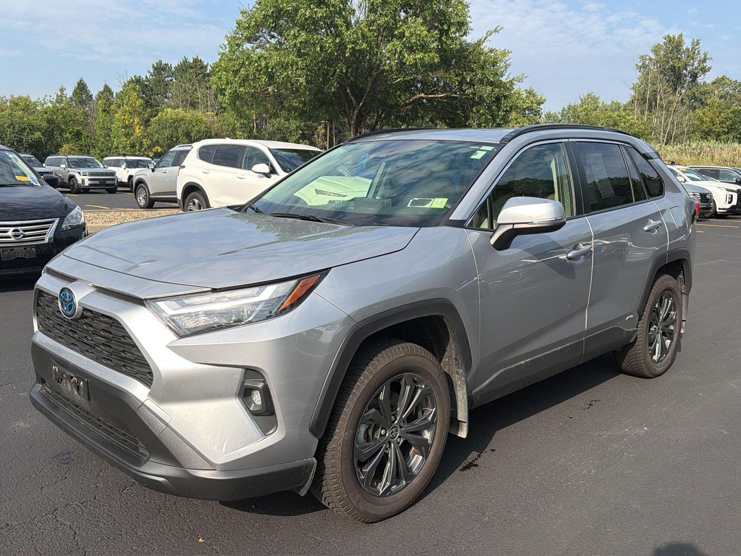 Used 2024 Silver Sky Metallic Toyota XLE Premium image 3