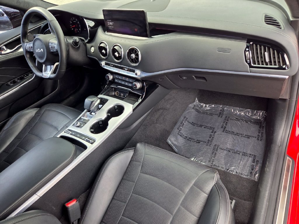 2022 Kia Stinger GT2 - Photo 19