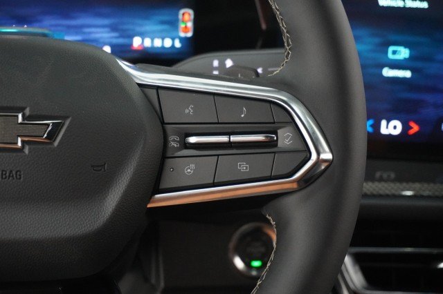 2027 Chevrolet Traverse Z71 - Photo 33