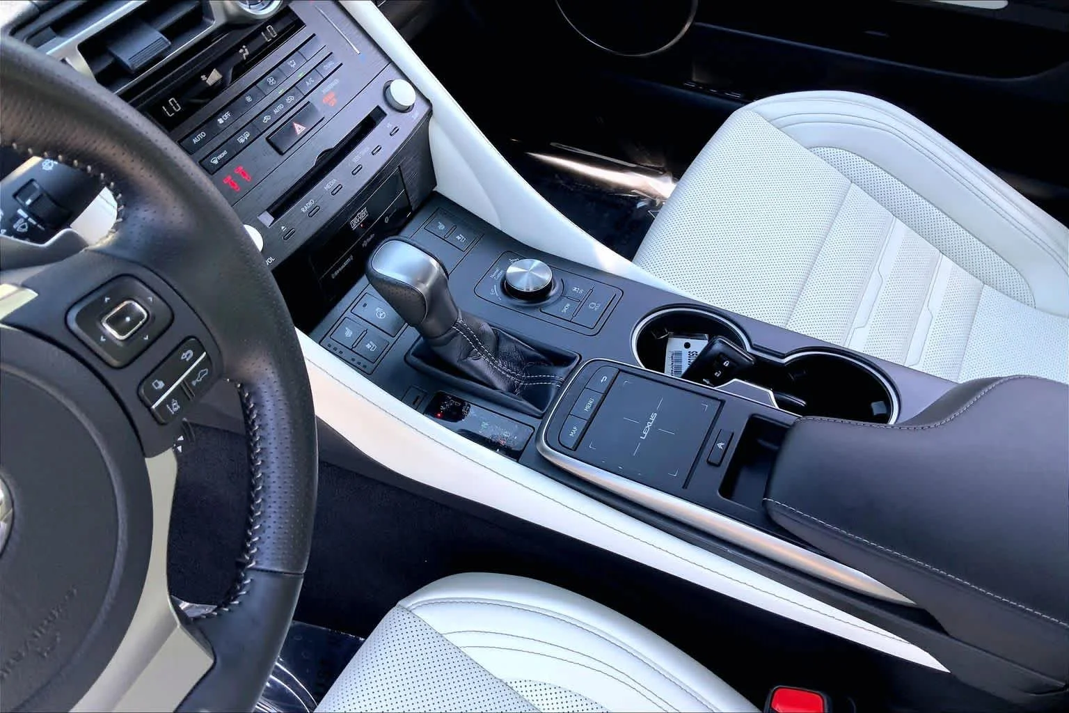 Certified Used 2025 ULTRA WHITE Lexus F SPORT image 17