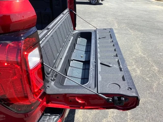 2026 GMC Canyon AT4 - Photo 10