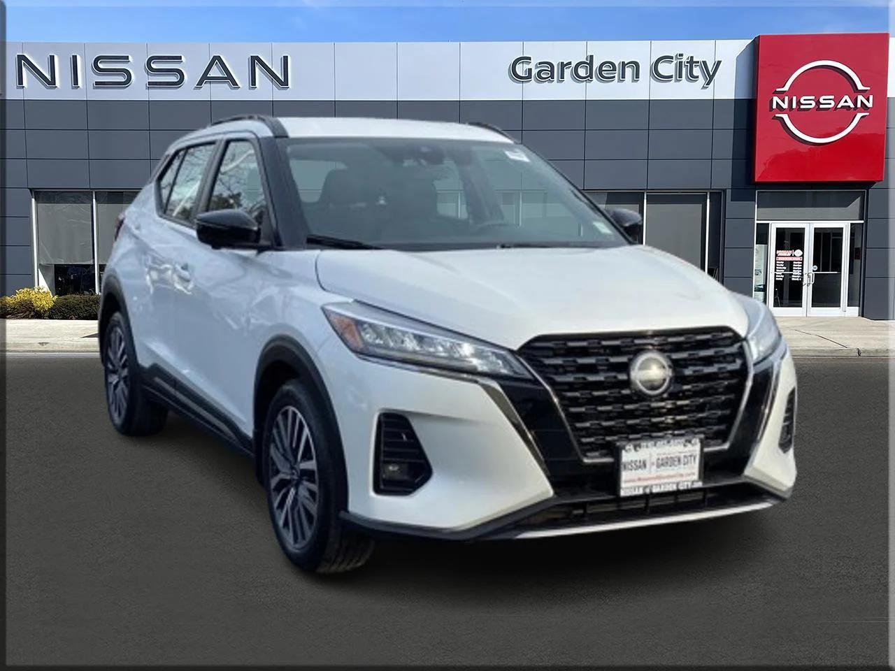 2024 Nissan Kicks SR