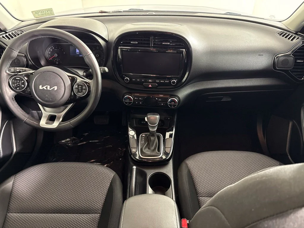 Used 2022 Blue Kia X-Line image 14