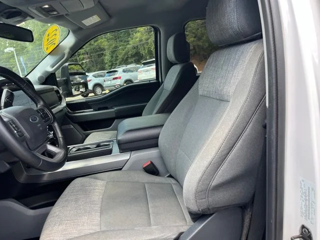 Used 2022 White Ford XLT image 8