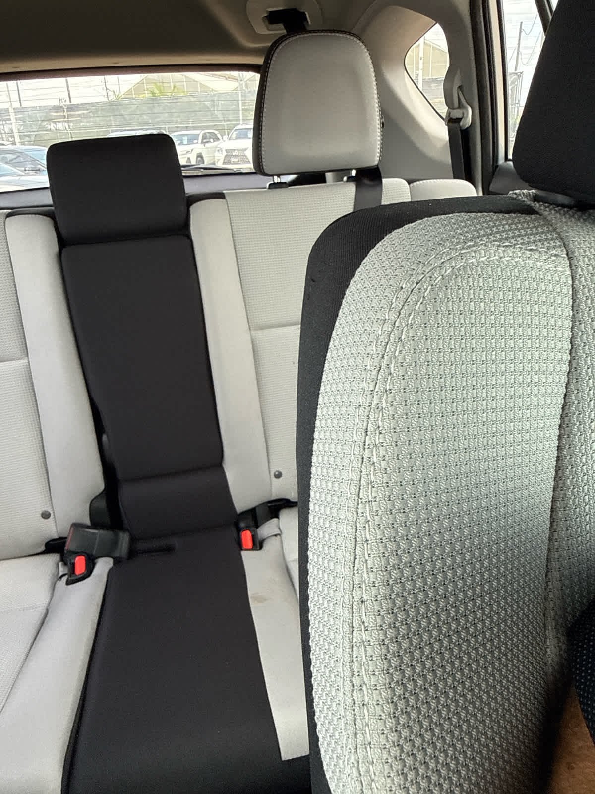 Used 2018 Silver Sky Metallic Toyota XLE image 19