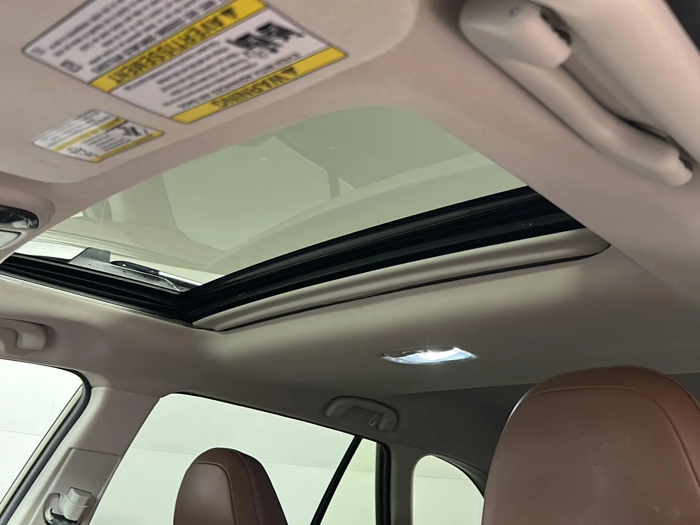 Used 2022 Autumn Green Metallic Subaru Touring image 28