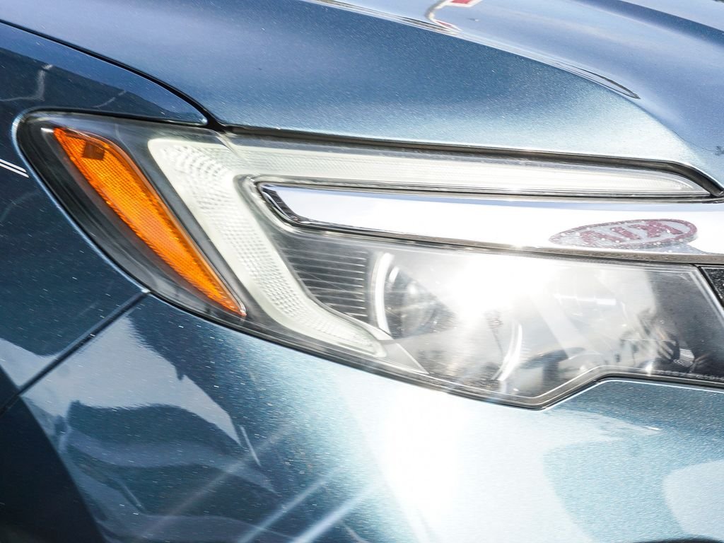 Used 2017 Blue Honda Touring image 11