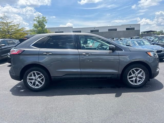 Used 2024 Gray Ford SEL image 6