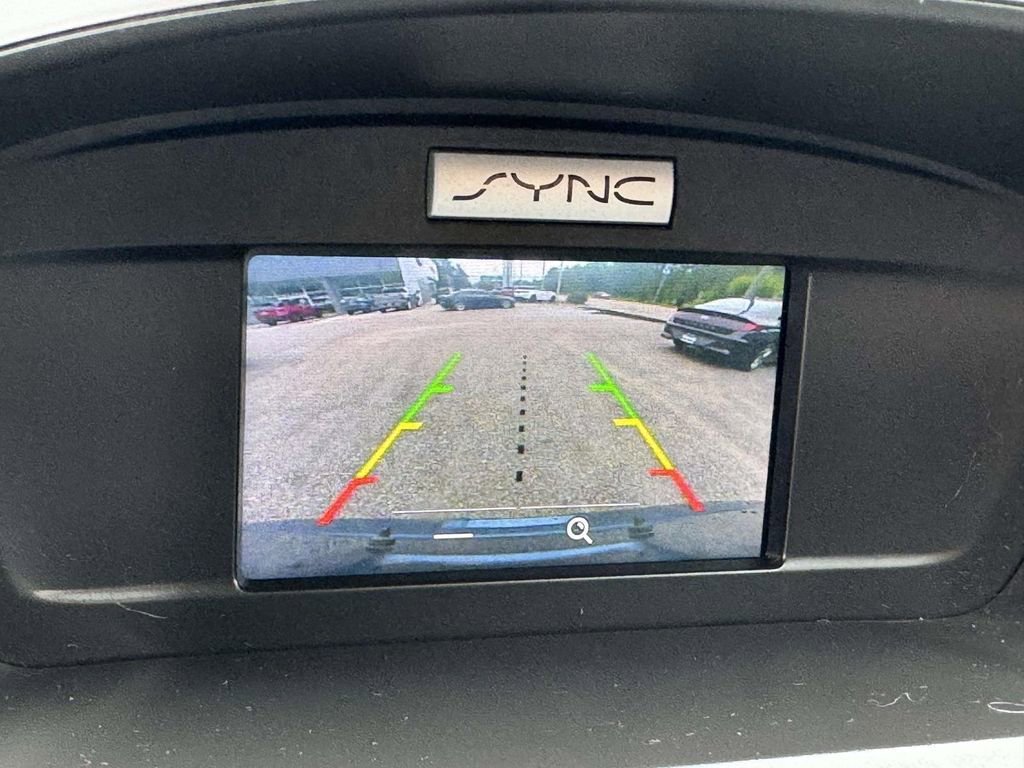 Used 2018 Blue Metallic Ford SE image 4