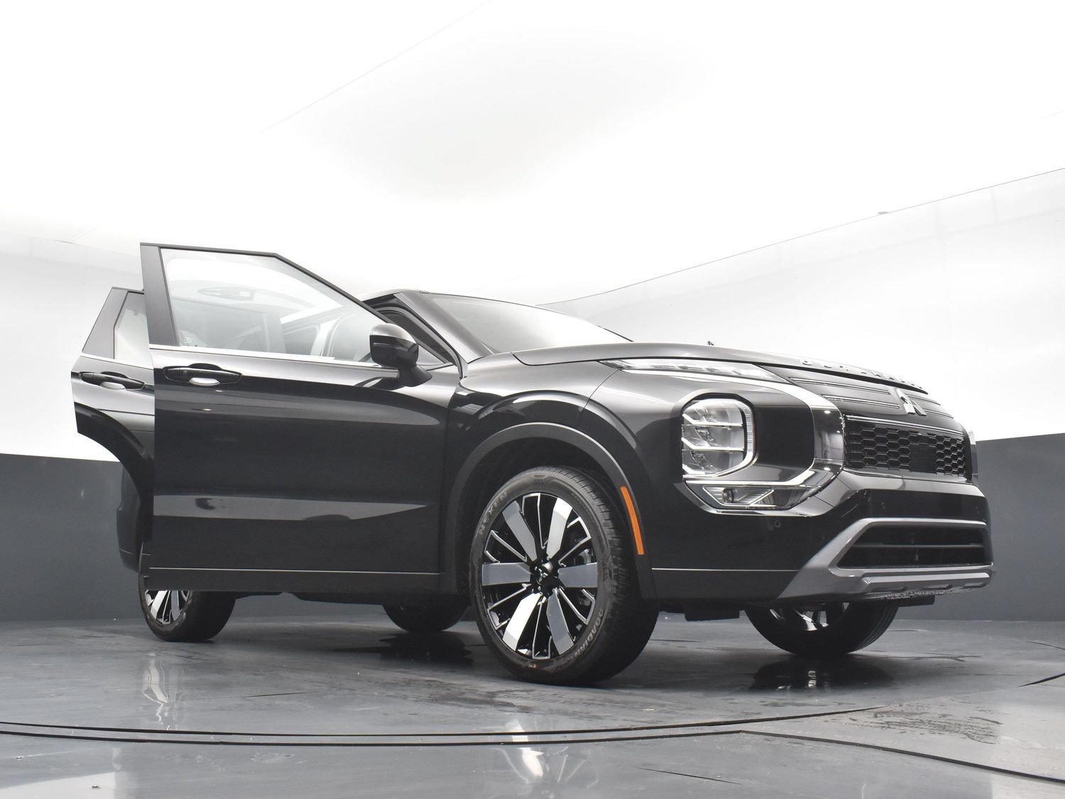 New 2026 Black Diamond Mitsubishi SE 1.5T 2WD image 30
