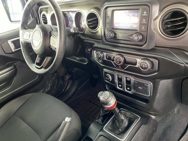 Used 2018 Gray Jeep Sport S image 14
