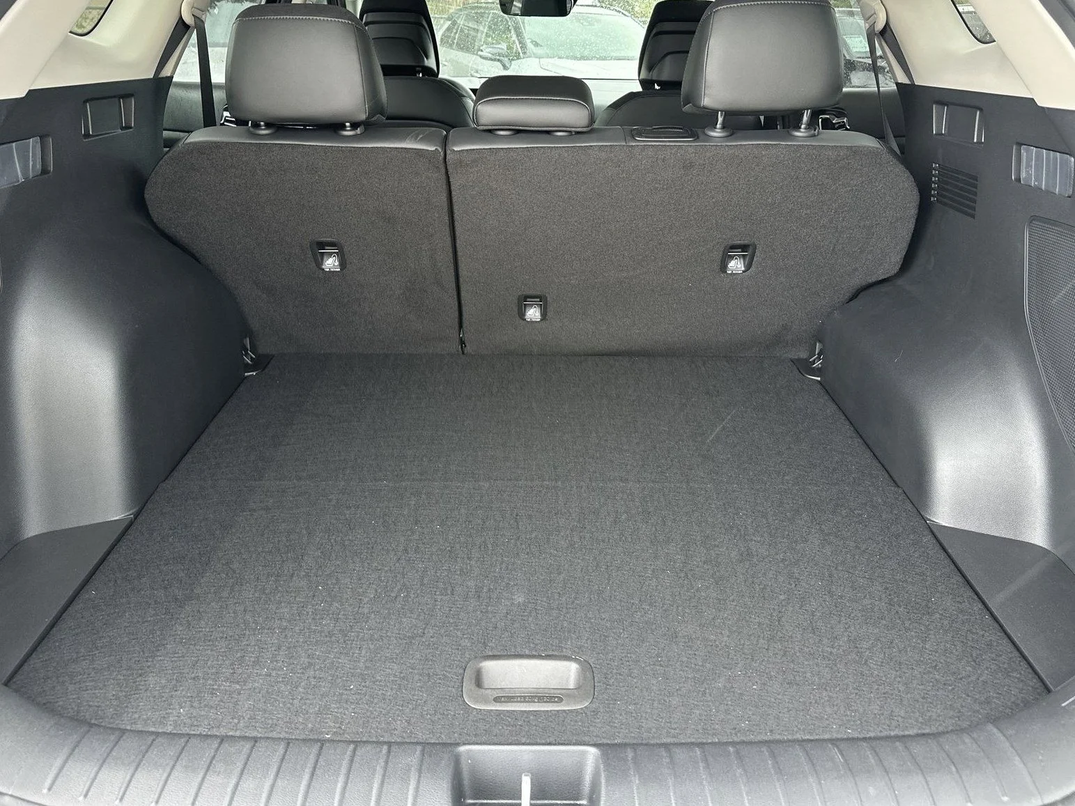 New 2026 Glacial White Pearl Kia SX Prestige image 24