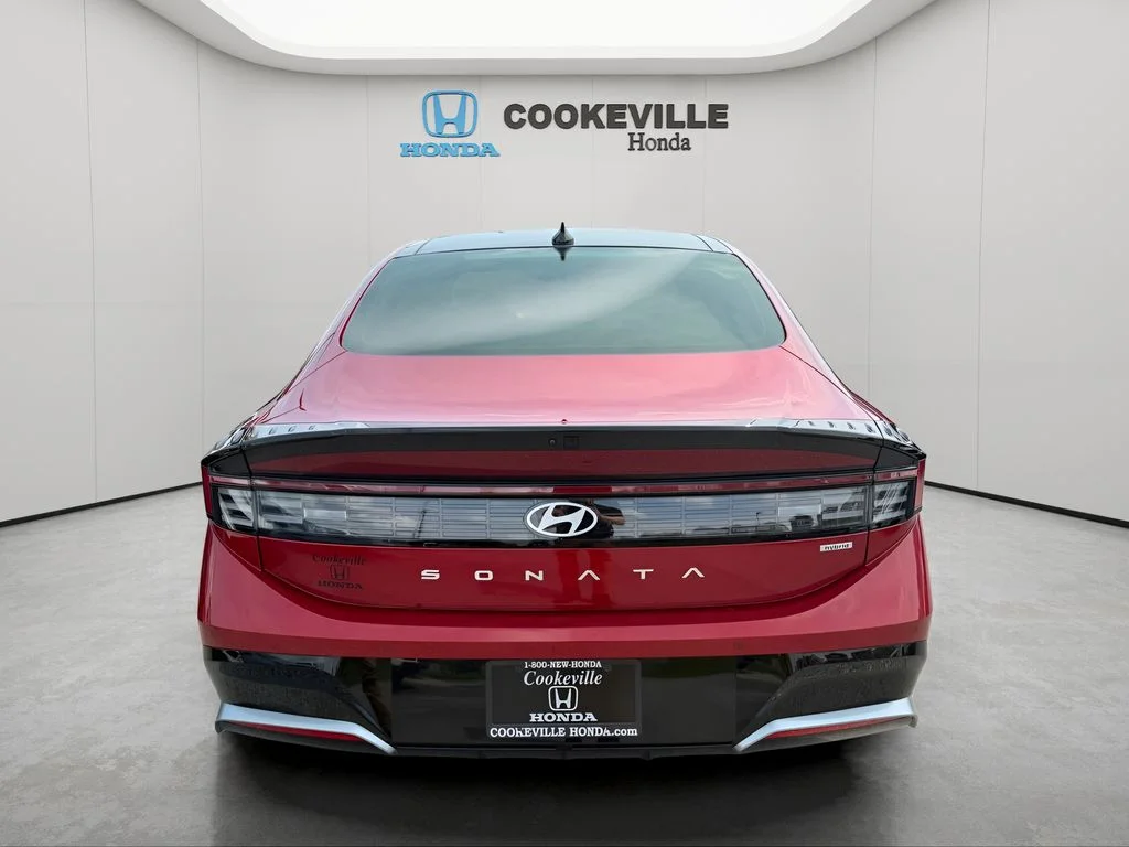 Used 2024 Ultimate red Hyundai Limited image 6