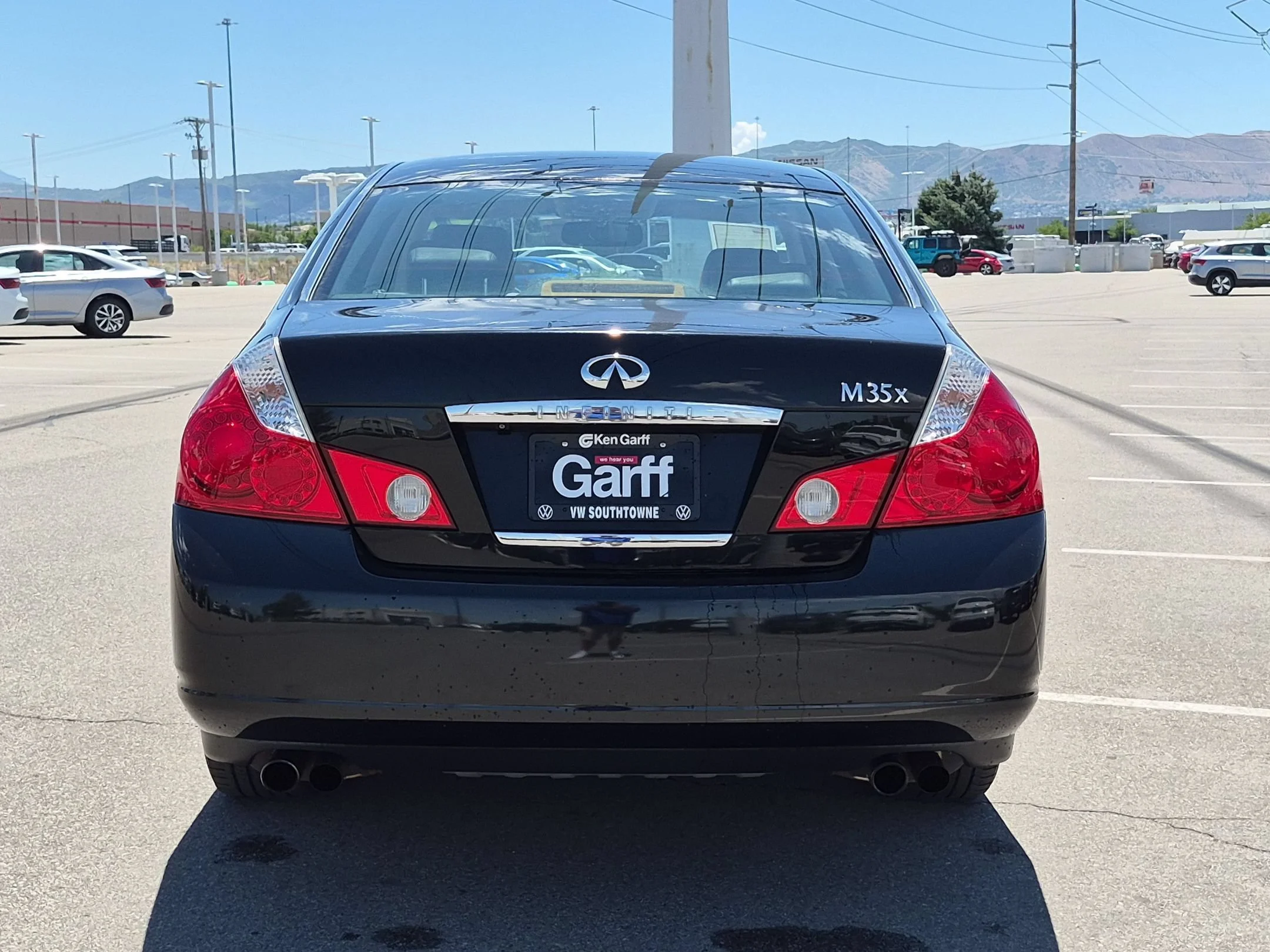 Used 2007 Black Obsidian INFINITI x image 4
