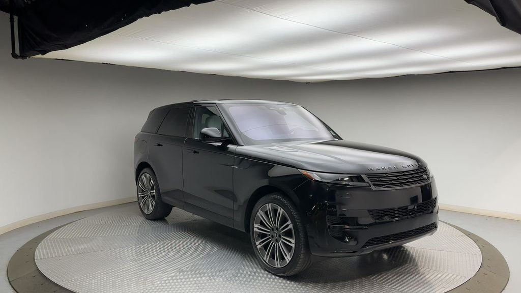 Used 2023 Santorini Black Metallic Land Rover SE image 8