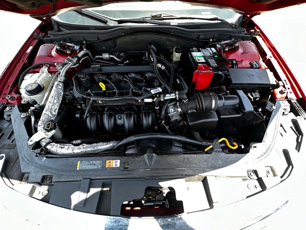 Used 2010 Red Ford SE image 13