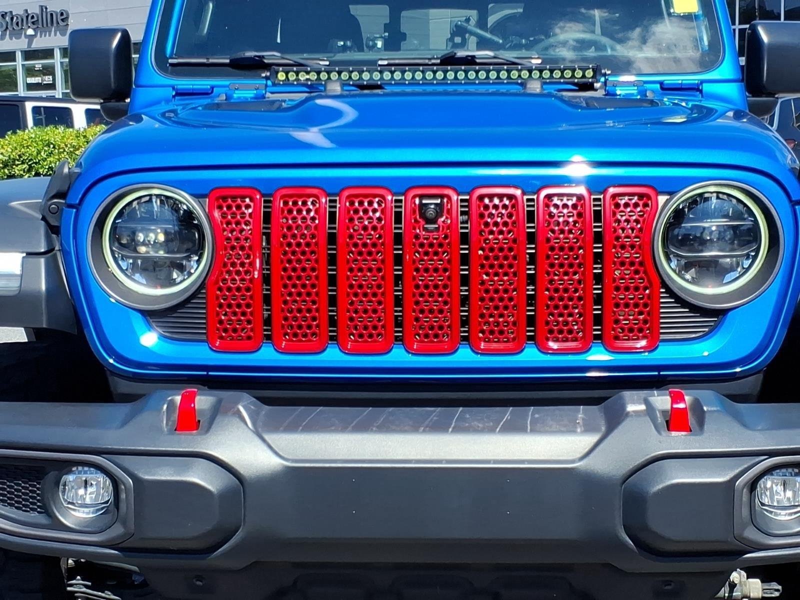 Used 2024 Hydro Blue Pearlcoat Jeep Rubicon image 15