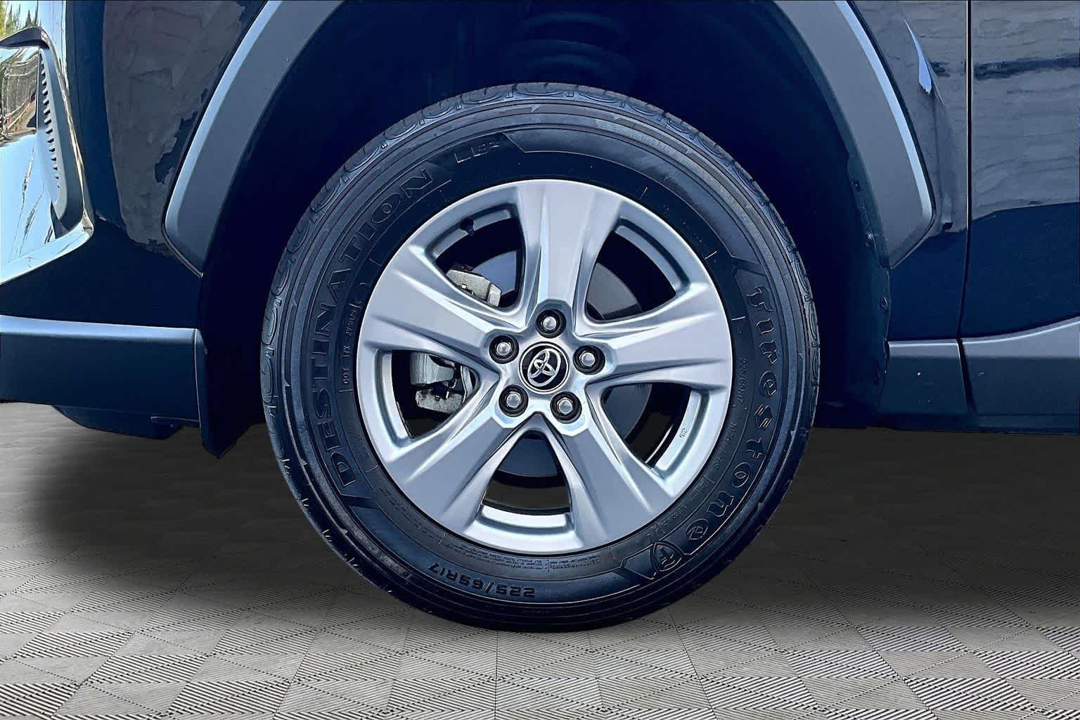 Used 2025 Midnight Black Metallic Toyota XLE image 11