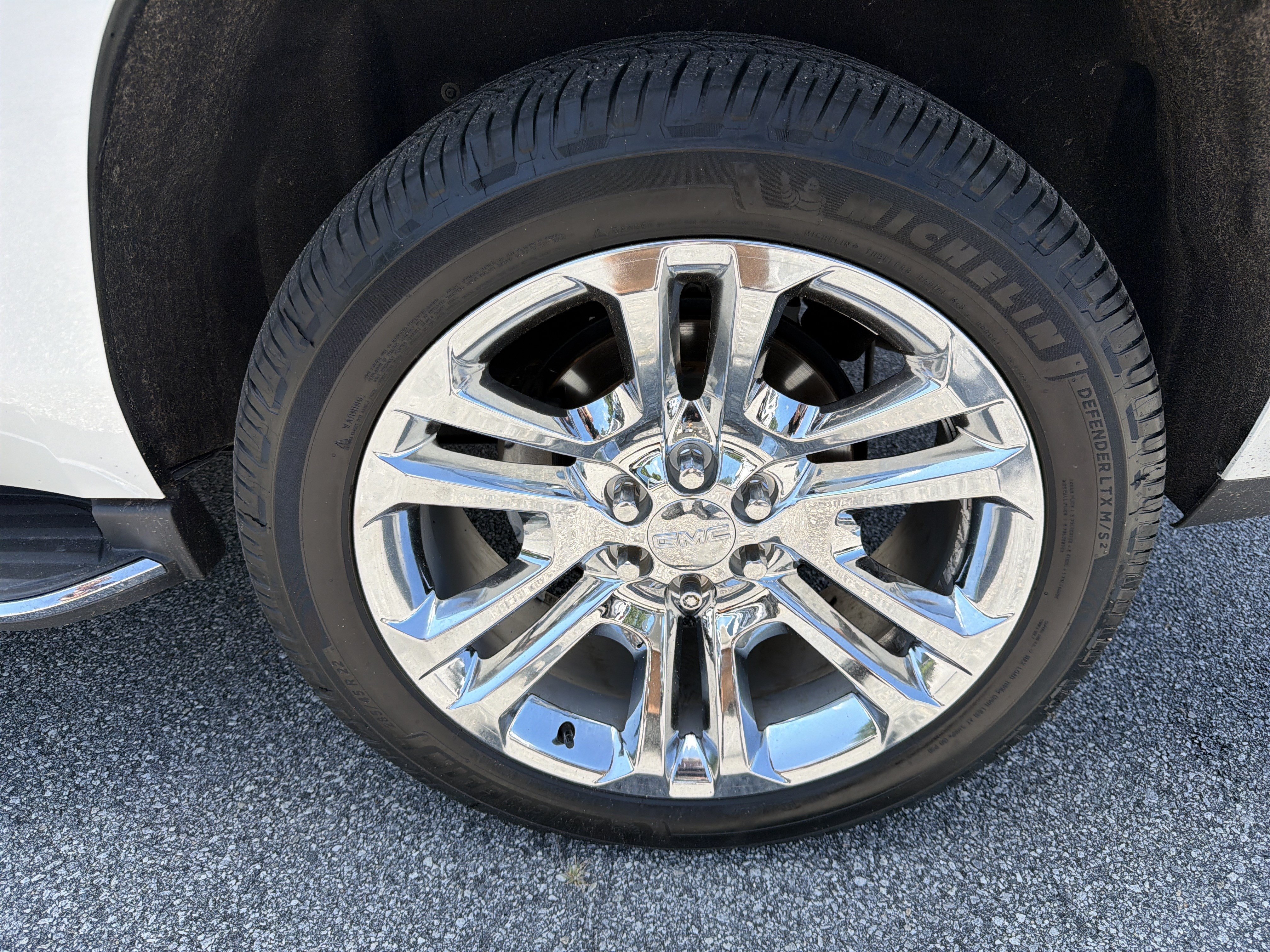 2019 GMC Yukon SLT - Photo 19