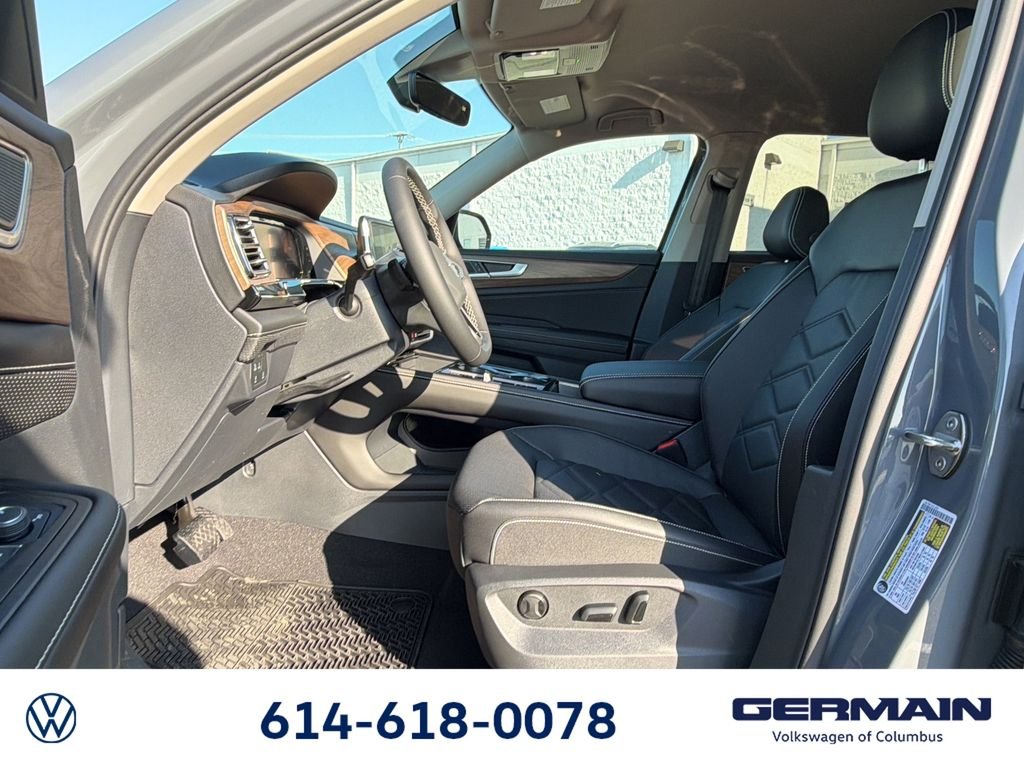 New 2026 Pure Gray Volkswagen SE w/Technology image 22
