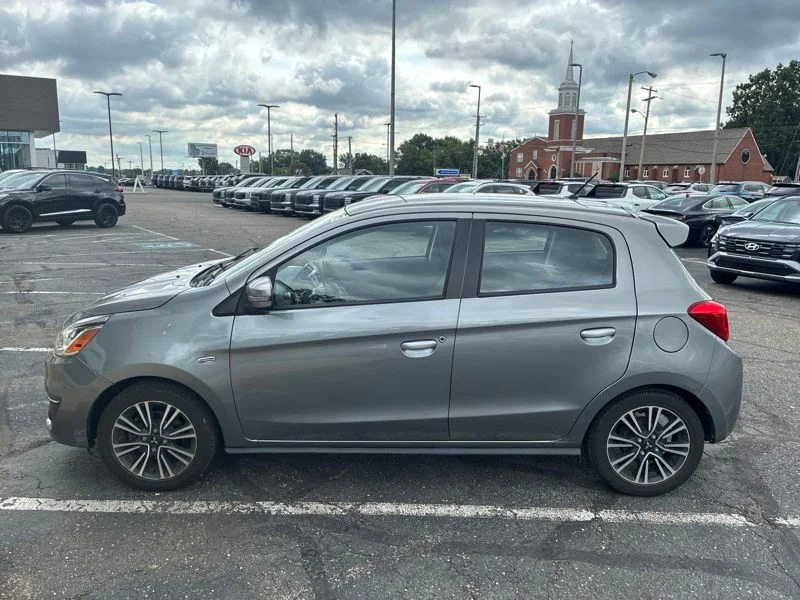 Used 2017 Gray Mitsubishi GT image 3