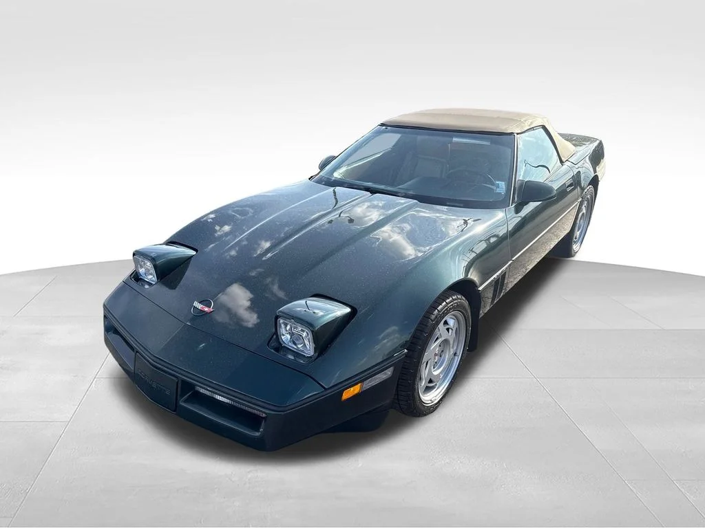 Used 1990 Green Chevrolet Convertible image 7