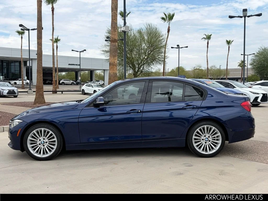 Used 2016 Blue BMW 328i image 3