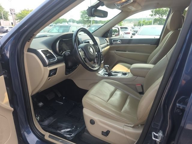 Used 2020 Slate Blue Pearlcoat Jeep Limited image 16