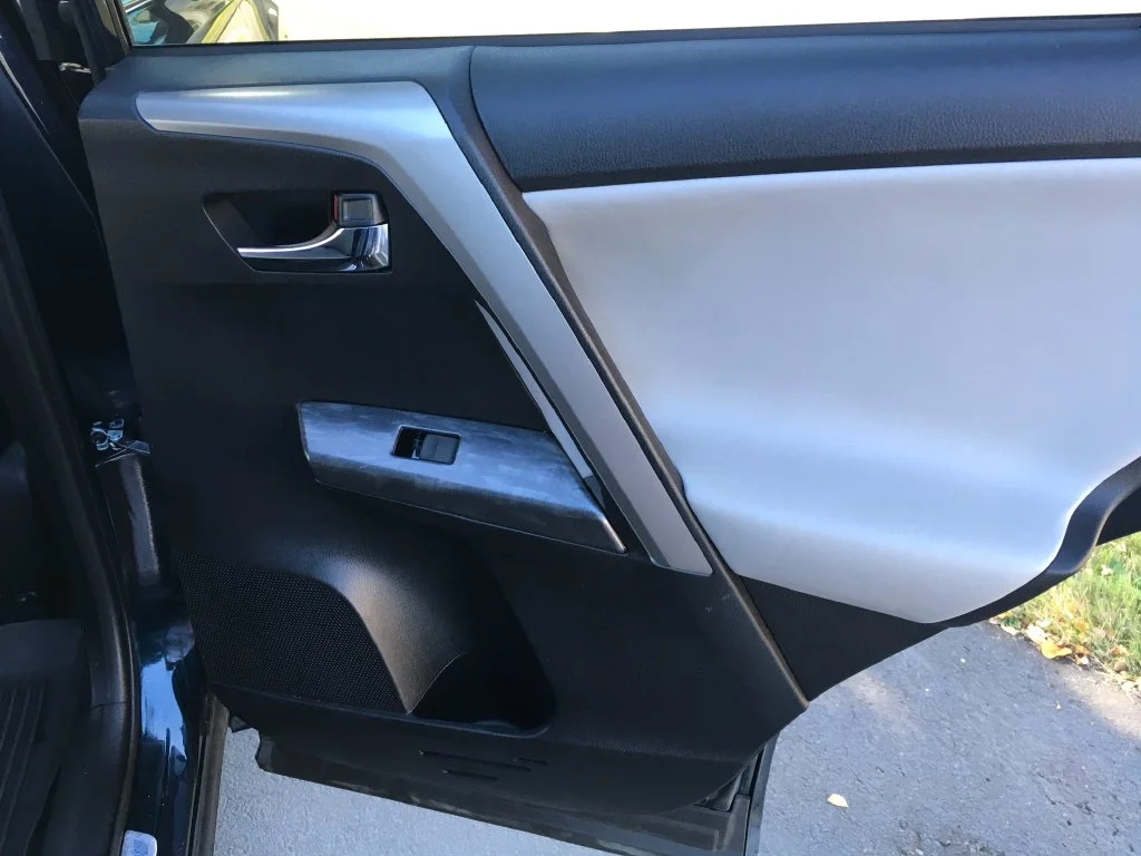 Used 2017 Blue Toyota Platinum image 29