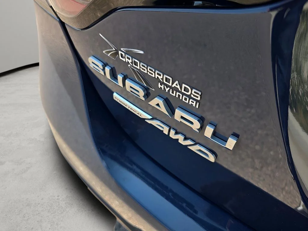 Used 2023 Cosmic Blue Pearl Subaru Limited image 29