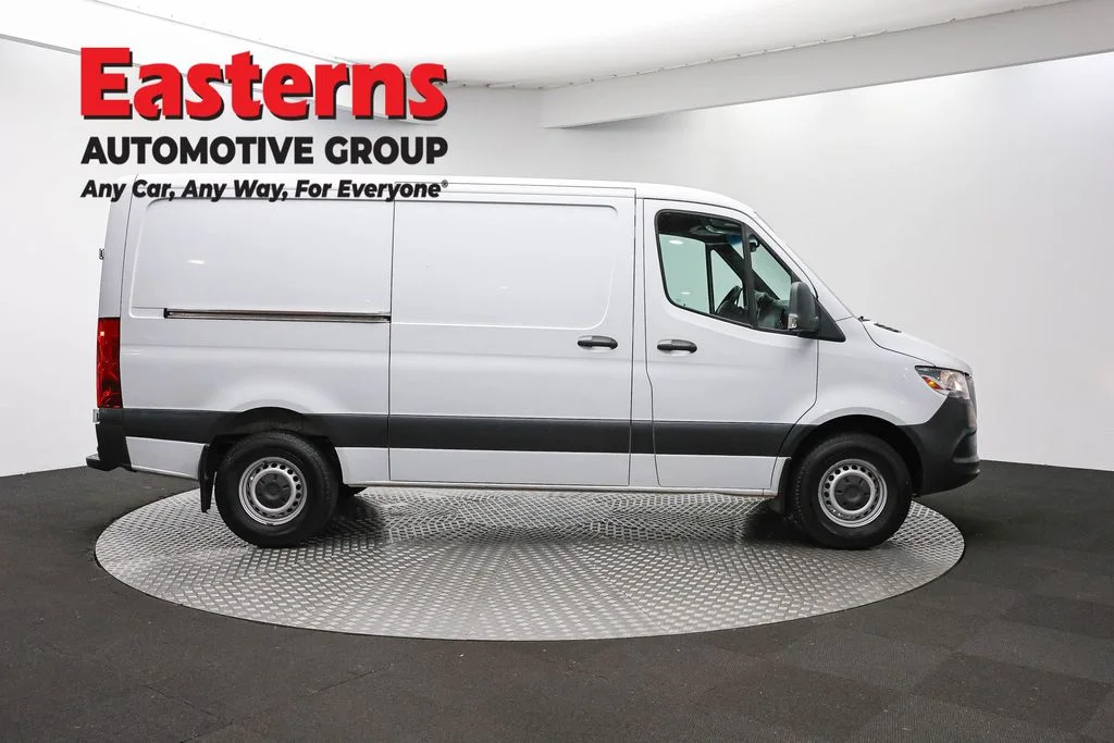 Used 2019 White Freightliner Base image 4