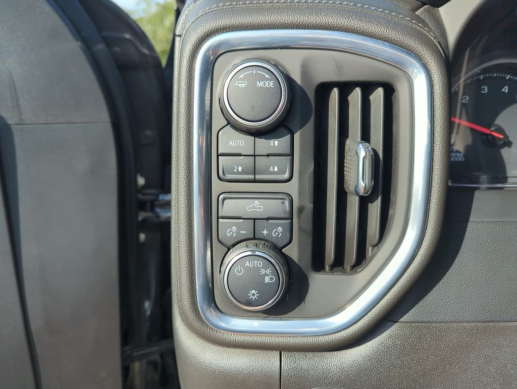 Used 2022 Gray Chevrolet LT image 20