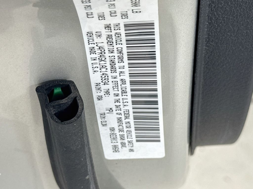 Used 2010 Light Graystone Pearlcoat Jeep Laredo image 38