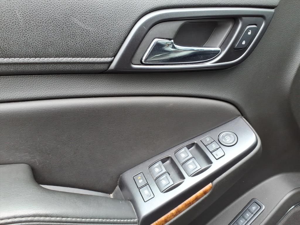 Used 2018 Black Chevrolet Premier image 16