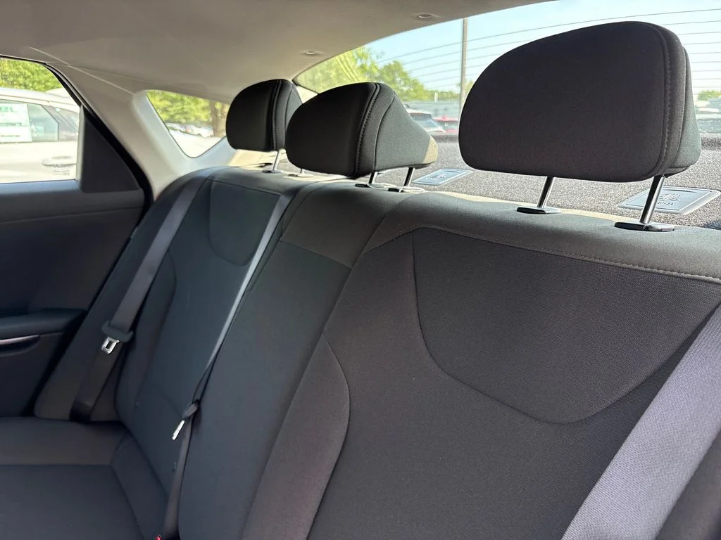 New 2026 White Kia LXS image 25