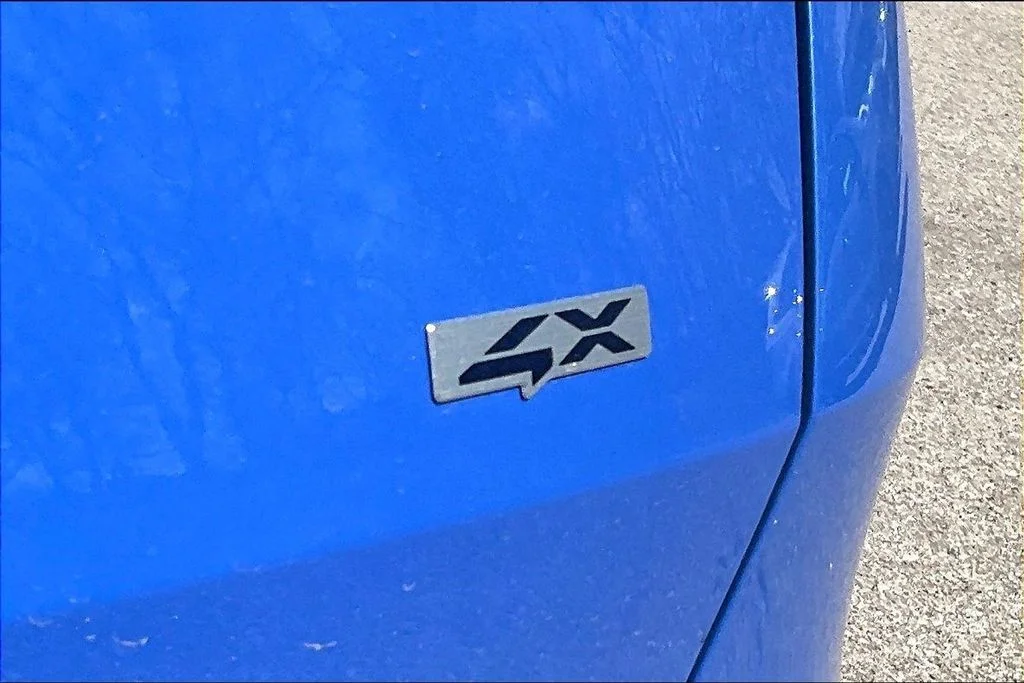 New 2026 Nebular Blue Kia EX image 9