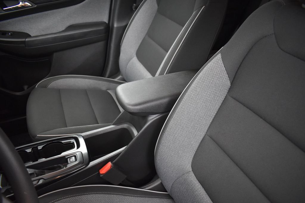 Used 2025 Black Metallic Chevrolet LT image 10