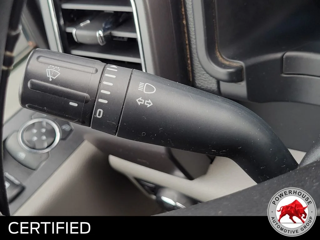 Used 2020 White Ford XLT image 30