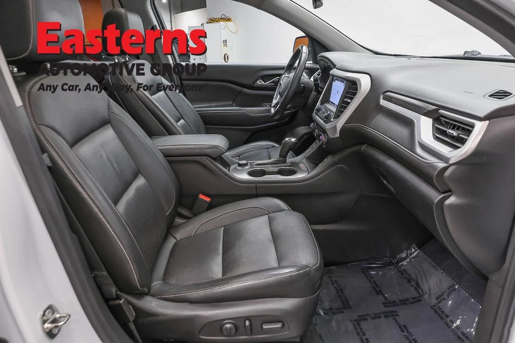 Used 2018 White GMC SLT-2 image 30
