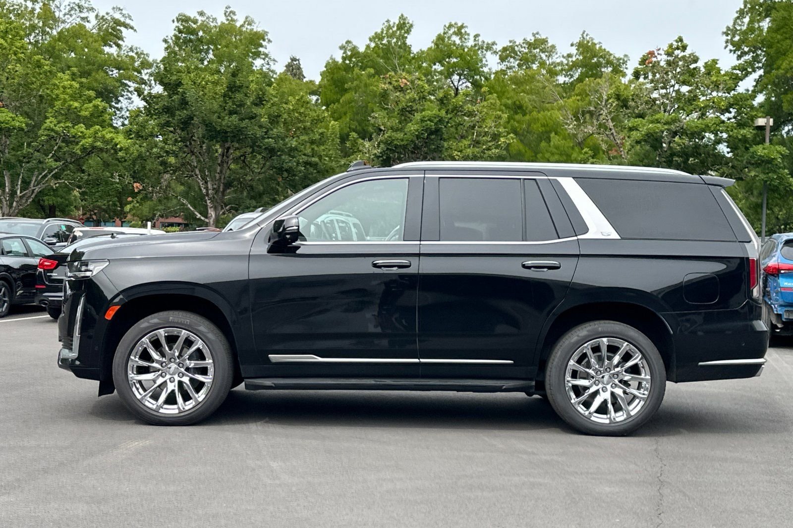 Used 2023 Black Cadillac Premium Luxury Platinum image 7