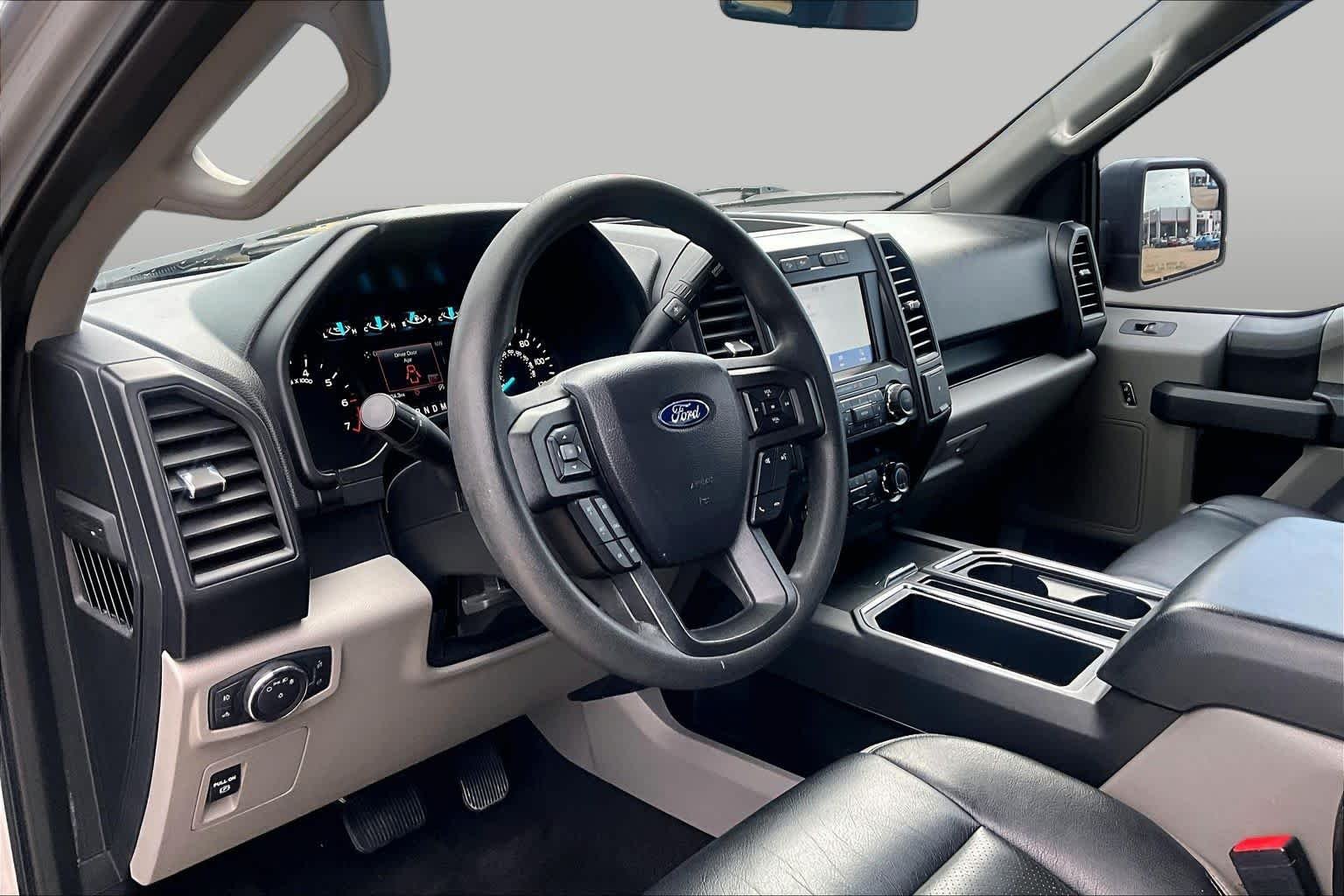 Used 2020 Iconic Silver Metallic Ford XL image 18
