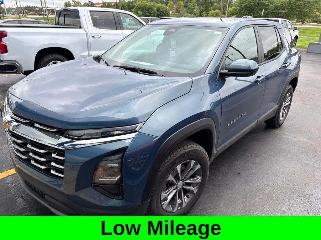 Used 2025 Lakeshore Blue Chevrolet LT image 1
