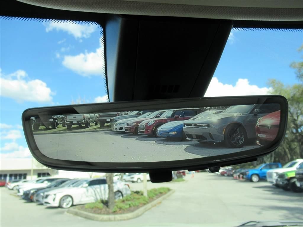 New 2026 Crystal White Tricoat Cadillac Premium Luxury image 28