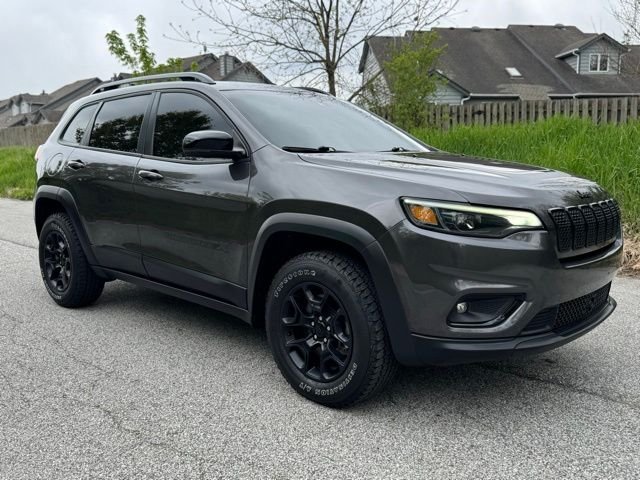 Used 2022 Crystal Metallic Jeep X image 4