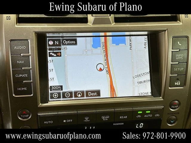 Used 2019 White Lexus 460 image 13