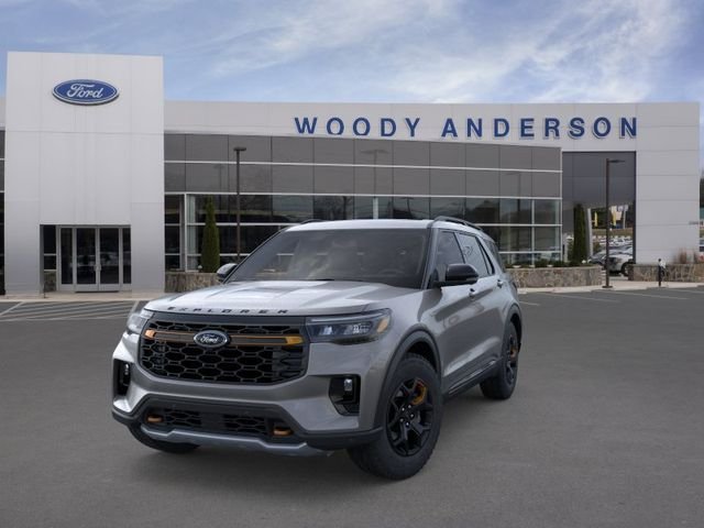 New 2026 Carbonized Gray Metallic Ford Tremor image 2