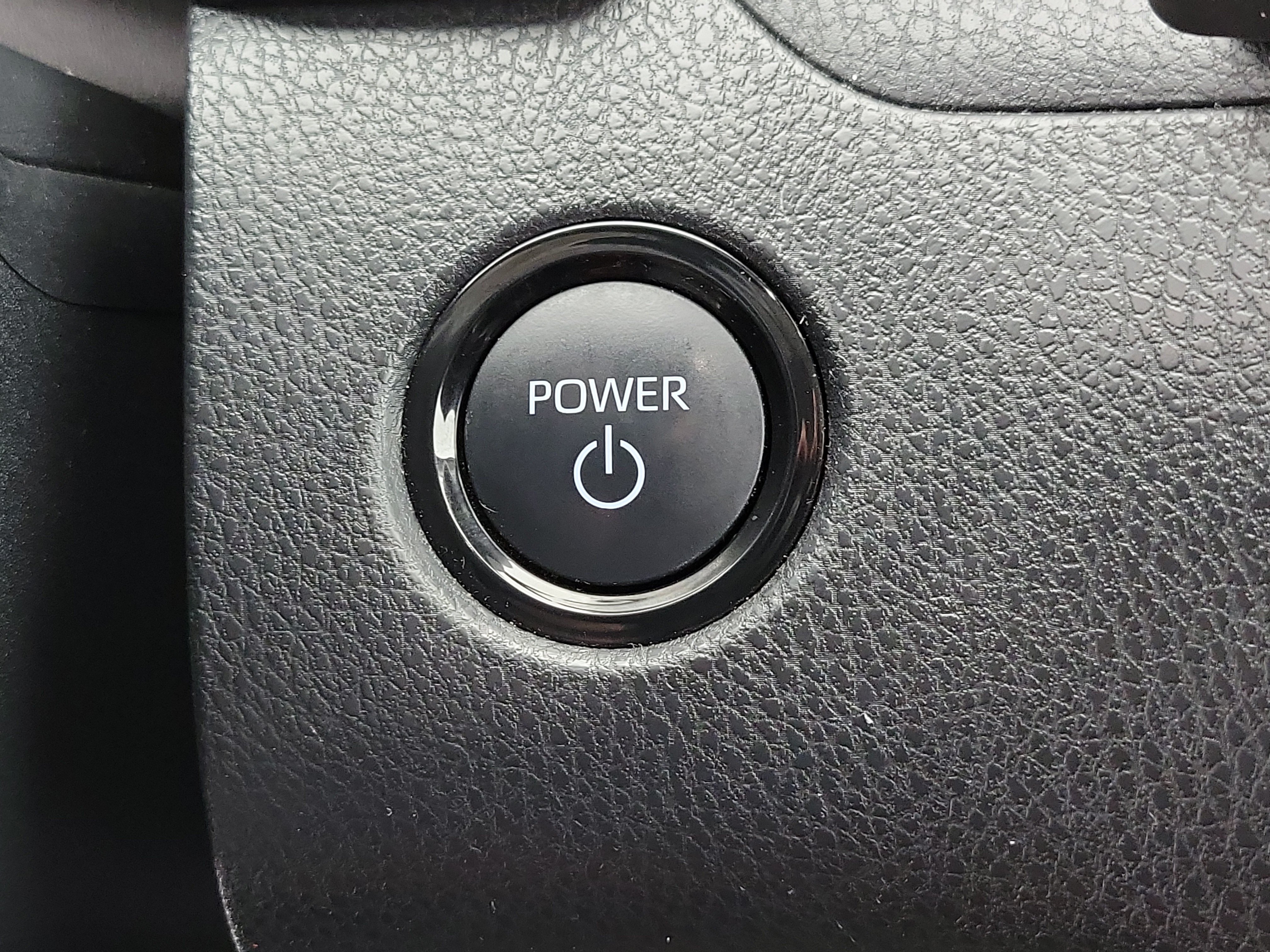 Used 2025 Underground Toyota LE image 31